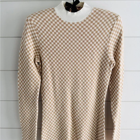 Abercrombie & Fitch Cream and Tan Long Sleeve Sweater Dress, Size MT - Picture 3 of 7